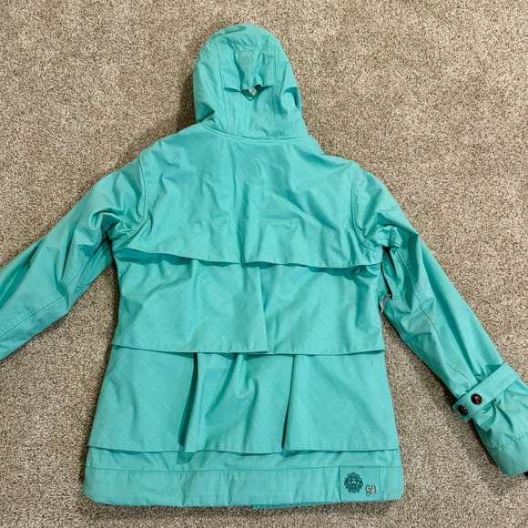 Oakley thinsulate Gretchen Bleiler ski jacket, LARGE - Picture 2 of 16